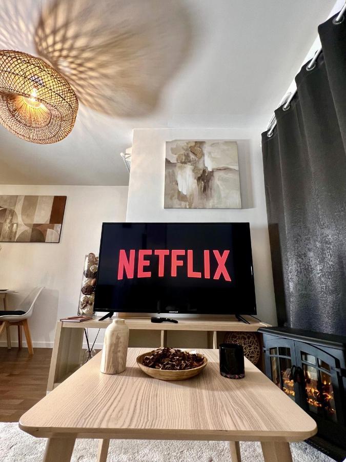 "Moonlight" Gare A 10Min De Paris, Wifi, Terrasse , Parking Apartment Argenteuil Ngoại thất bức ảnh