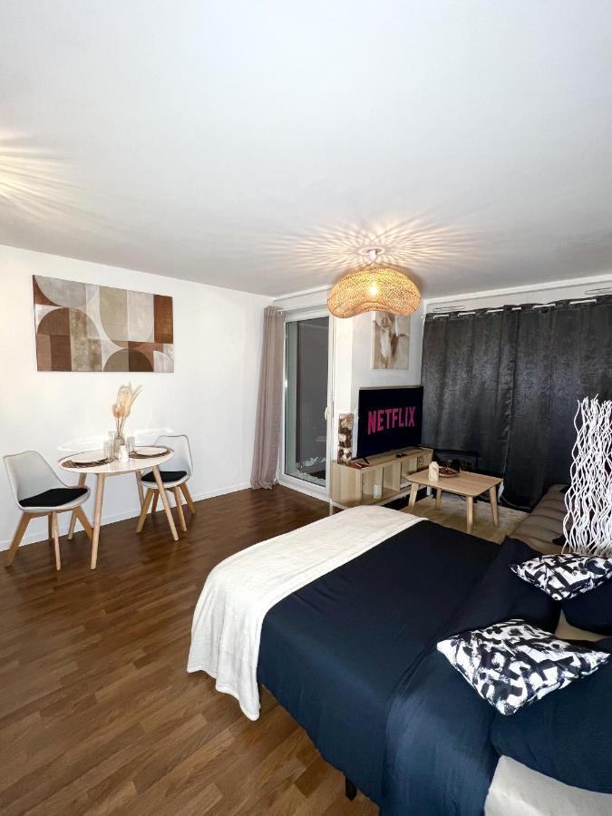 "Moonlight" Gare A 10Min De Paris, Wifi, Terrasse , Parking Apartment Argenteuil Ngoại thất bức ảnh